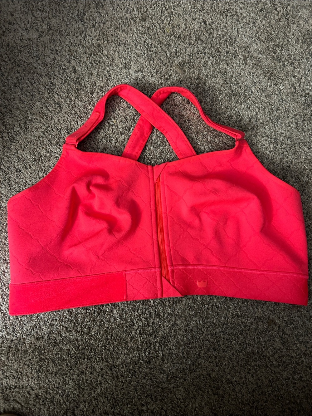 Shefit Ultimate Sports Bra Size 6 Luxe with Wash Bag